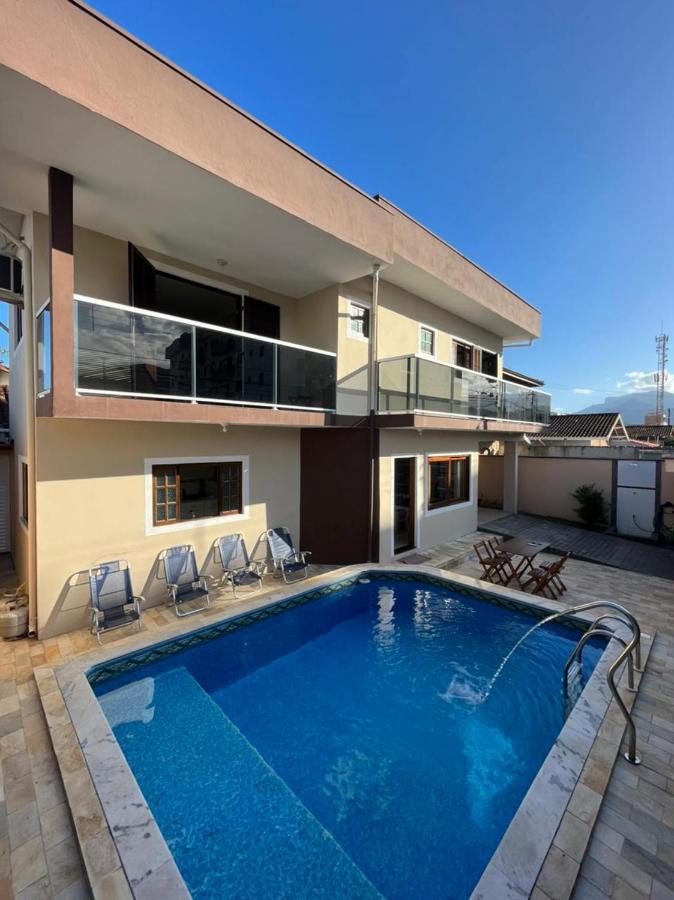 Vila Casa Centro Com Piscina Ubatuba Exteriér fotografie